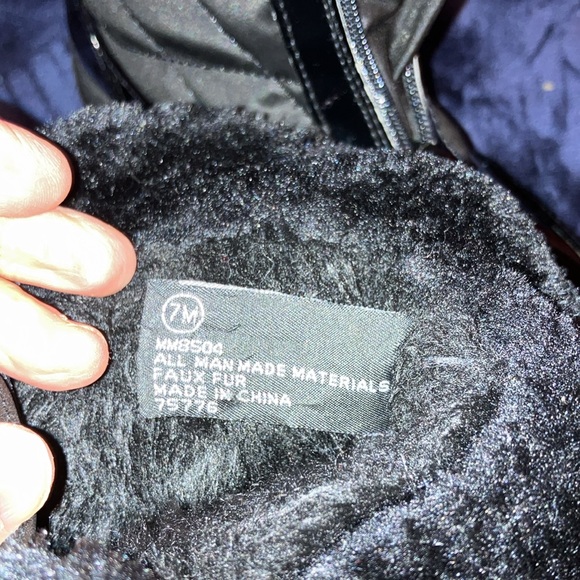 New Weatherproof boots black
size 7 - Picture 10 of 13